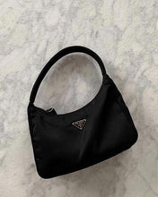 Load image into Gallery viewer, Vintage Hobo Bag