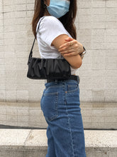 Load image into Gallery viewer, Parisienne Baguette Bag