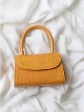 Load image into Gallery viewer, Minimal Mini Bag