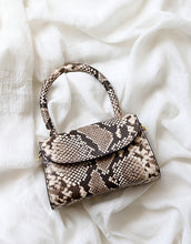 Load image into Gallery viewer, Minimal Mini Bag